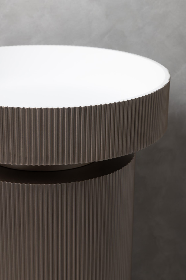 Раковина накладная рифленая SOLE Corian 400*130 DELMAR + Пьедестал для раковины рифленый Corian 300*720 DELMAR Раковина накладная рифленая SOLE Corian 400*130 DELMAR + Пьедестал для раковины рифленый Corian 300*720 DELMAR