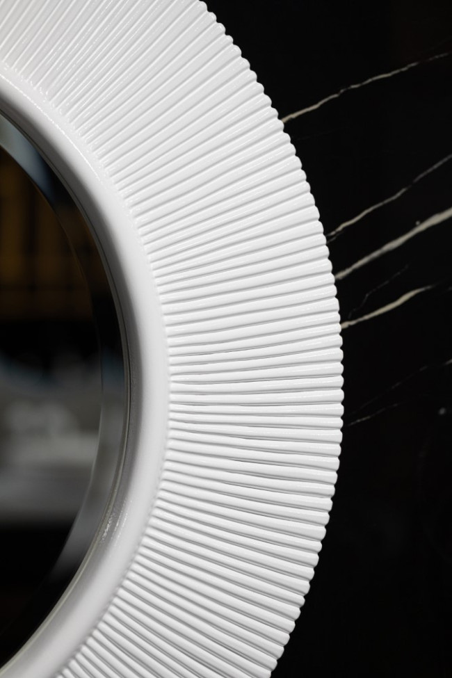 Зеркало SHINE Белое d82 light