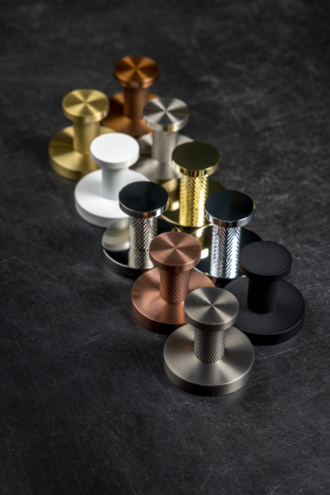 Крючок UNO BRUSHED BRONZE